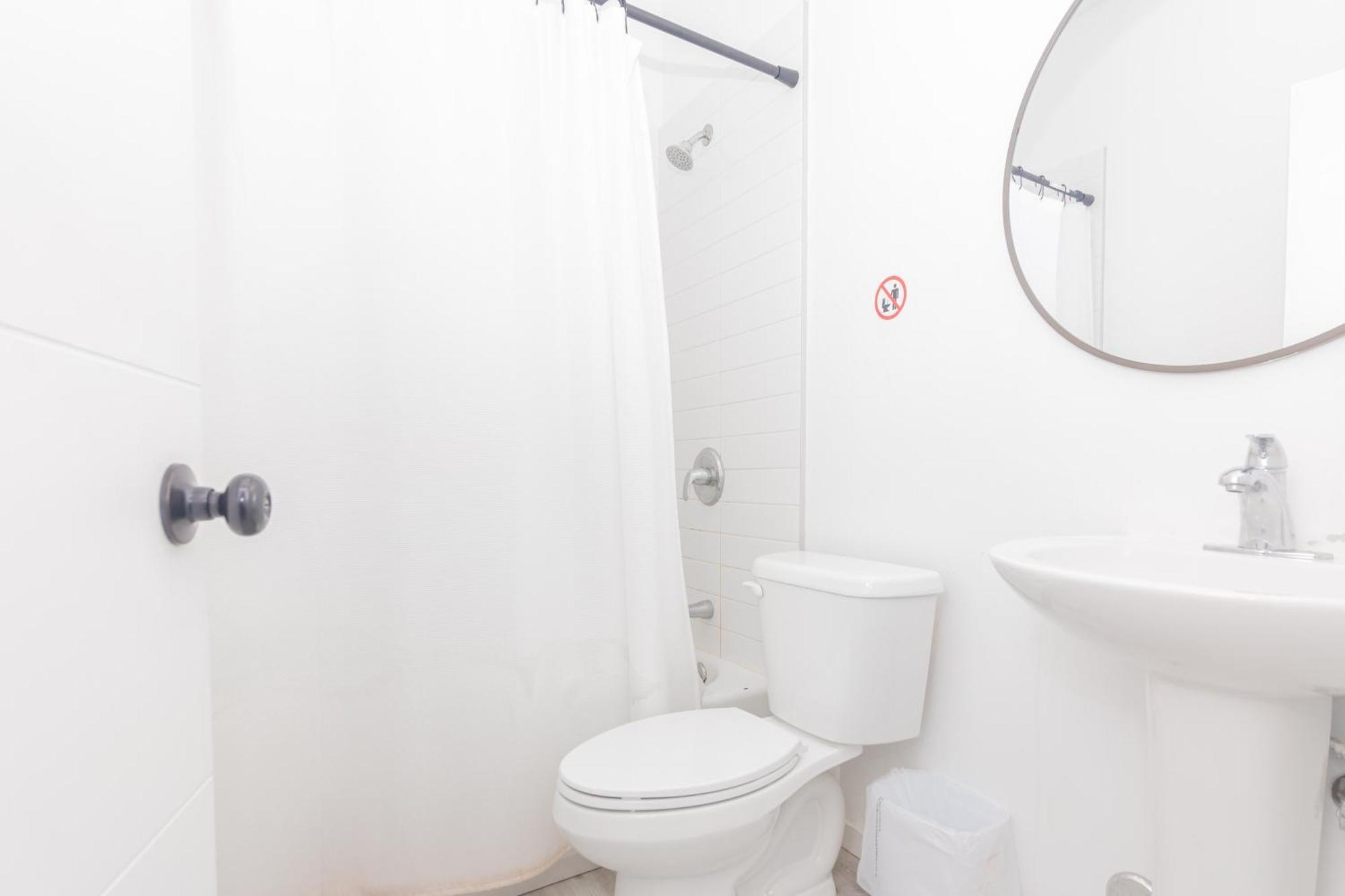 1 Bedroom Apartment - Midtown Маями Екстериор снимка