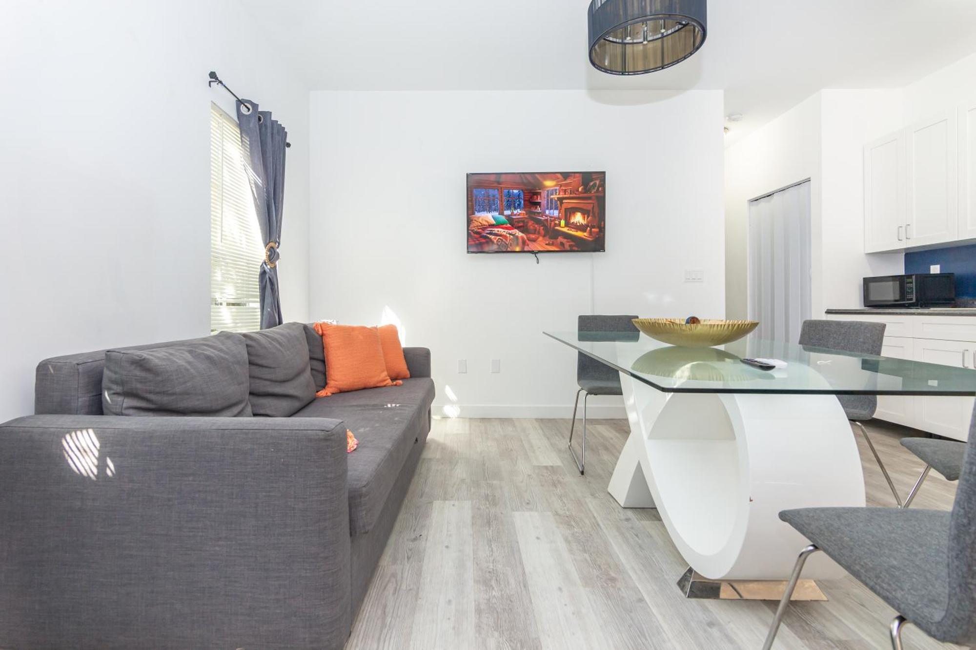 1 Bedroom Apartment - Midtown Маями Екстериор снимка